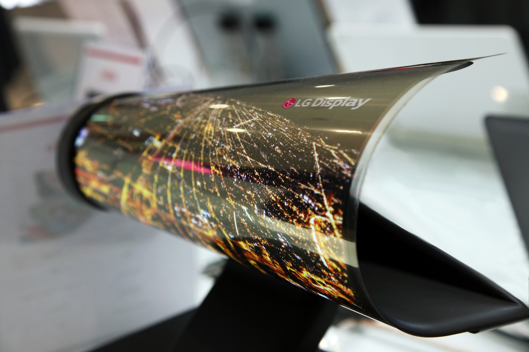 CES 2016 18 inch Rollable OLED