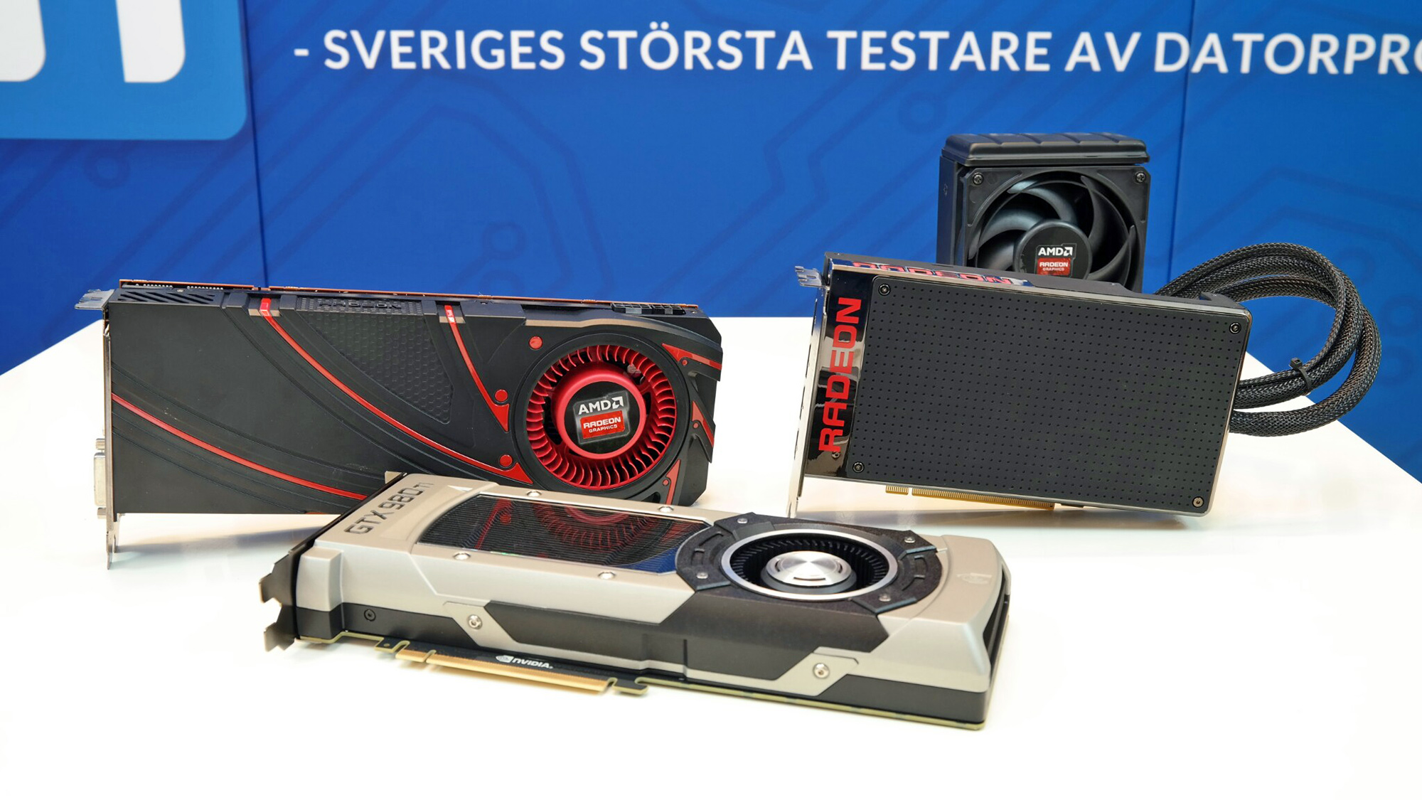 Fury_vs_290X_vs_980Ti