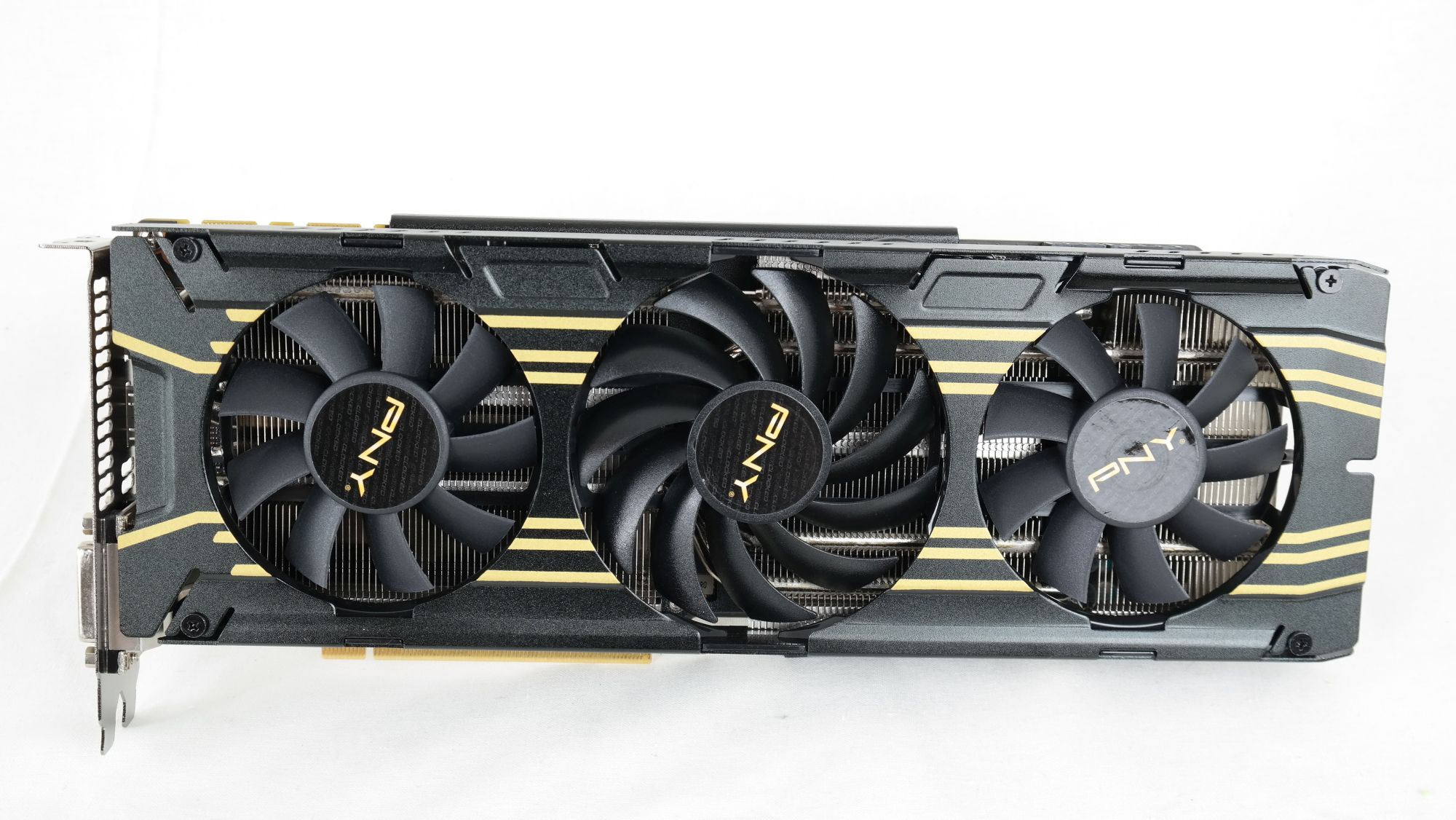 PNY_GTX_780Ti_XLR8_04