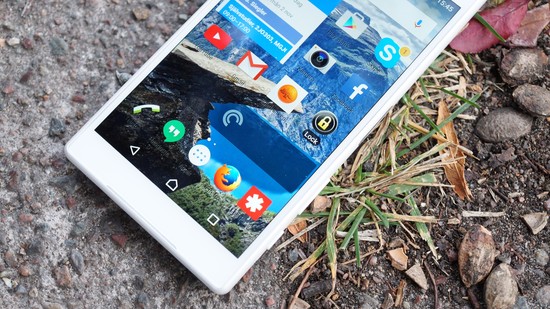 Sony Xperia Z5 Compact Recesion skarm